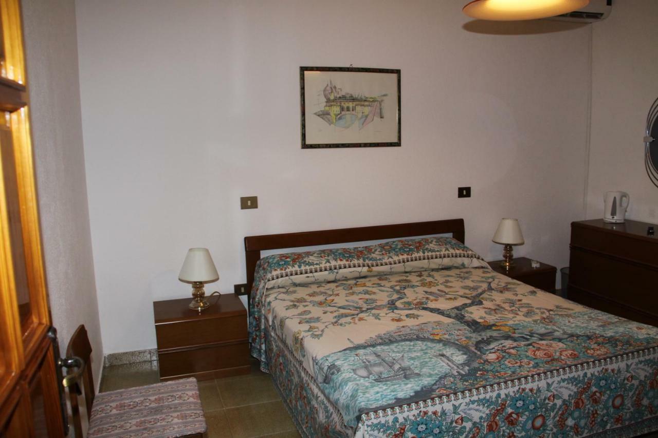 Villa Adelina Сарок Екстериор снимка